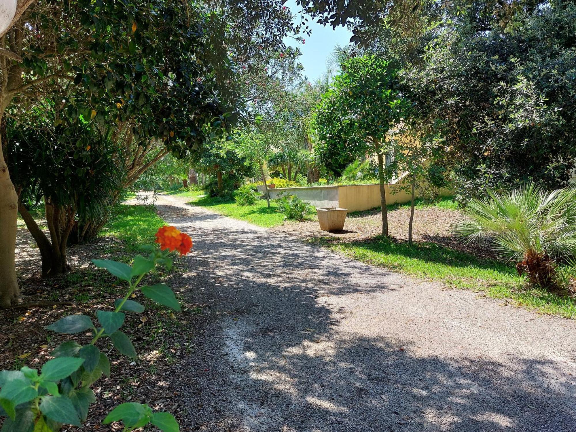 Masseria Lama Torre dell'Orso Eksteriør billede
