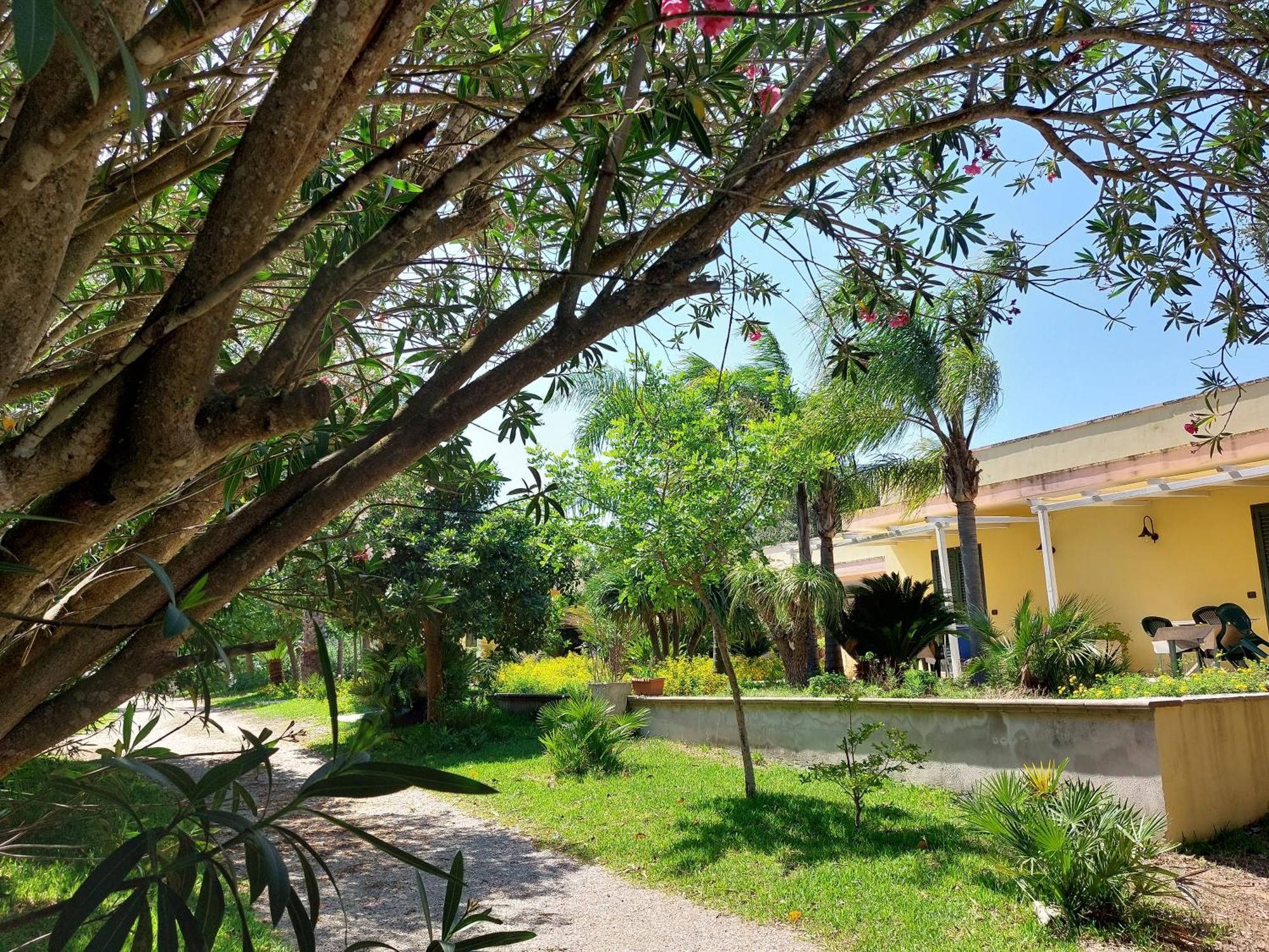 Masseria Lama Torre dell'Orso Eksteriør billede