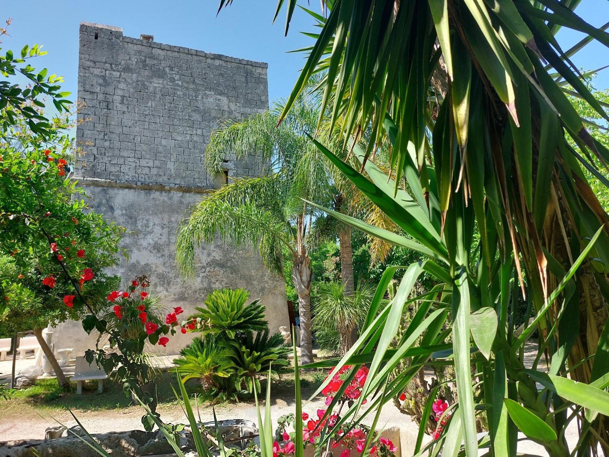 Masseria Lama Torre dell'Orso Eksteriør billede